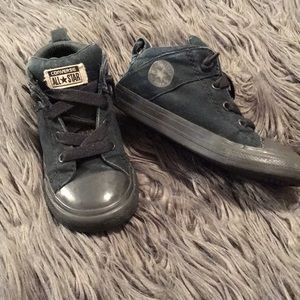 All black converse all stars